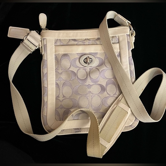 Coach Vintage Signature C Canvas Turnlock Crossbody Bag